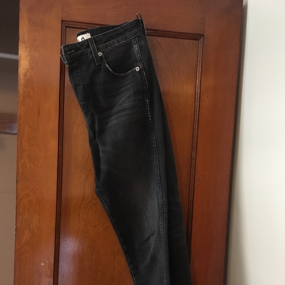 Black Distressed Jeans